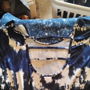 Bobbie Brooks Navy and White Tie-Dye Blouse